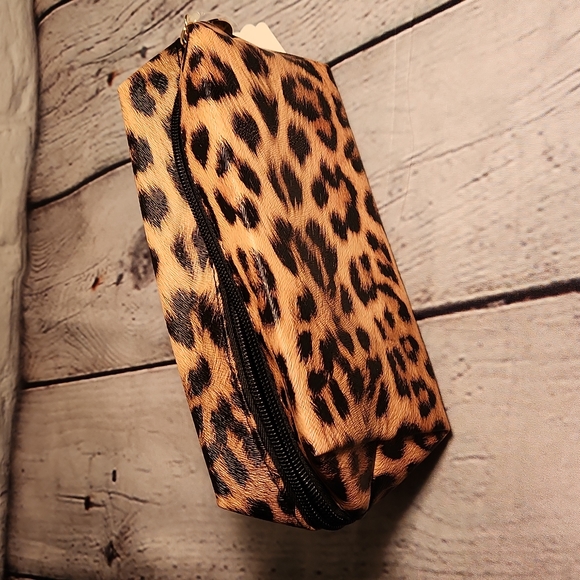 Handbags - Makeup Bag